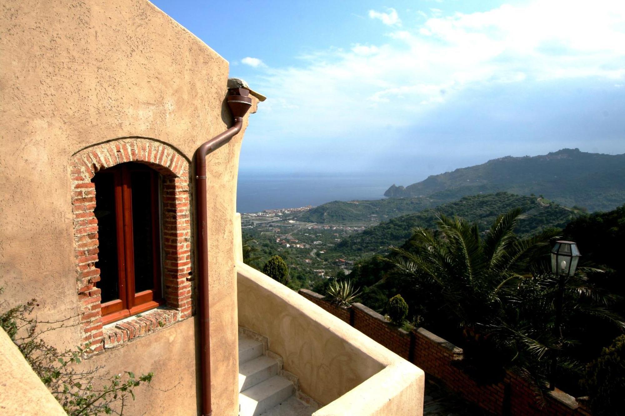 Resort Borgo San Rocco Savoca Extérieur photo